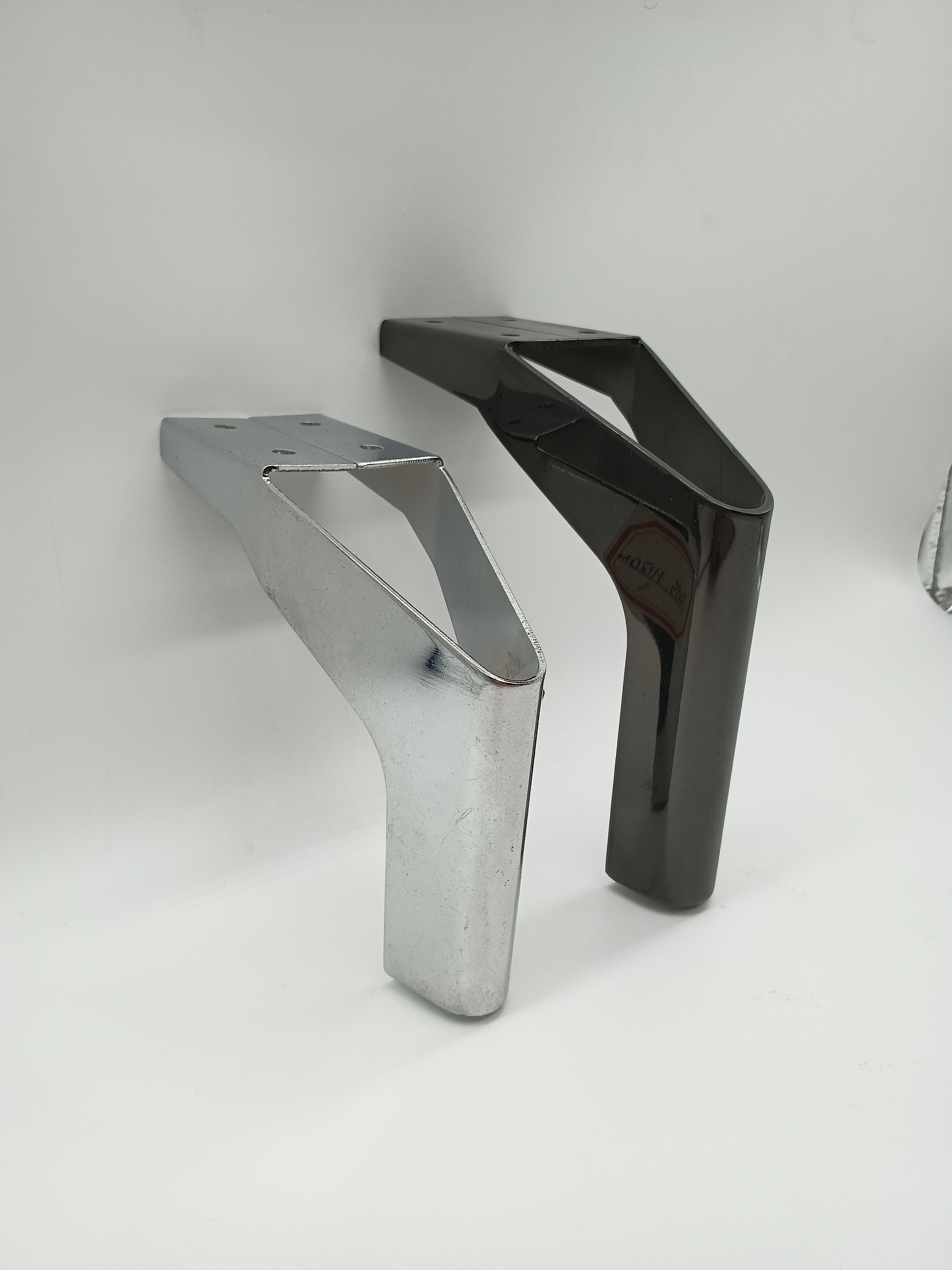 Factory Custom Metal Modern Tapered Furniture Luxury Sofa Legs