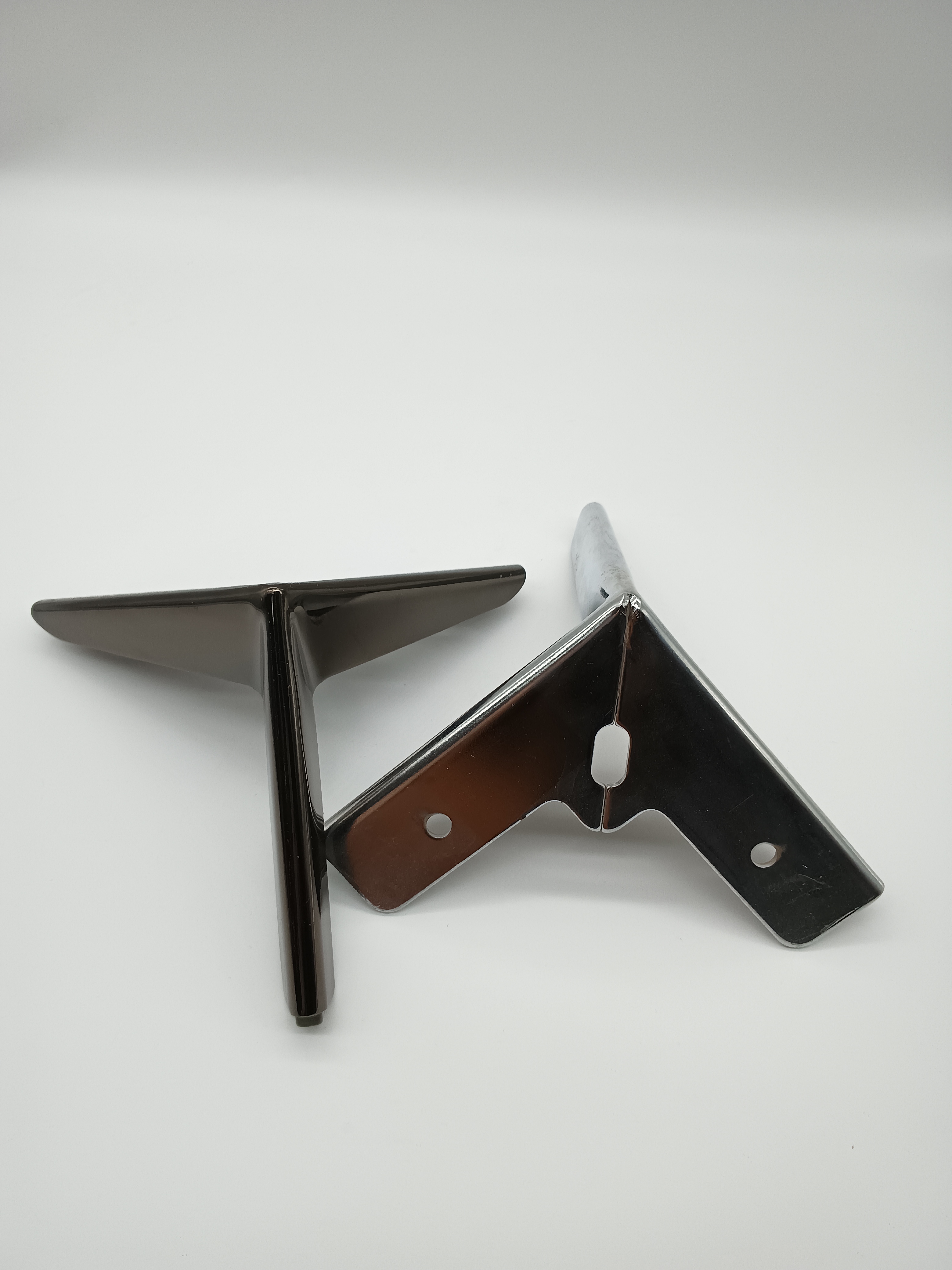 Foshan Factory Industry Metal Hardware Accessories Modern Sofa Legs