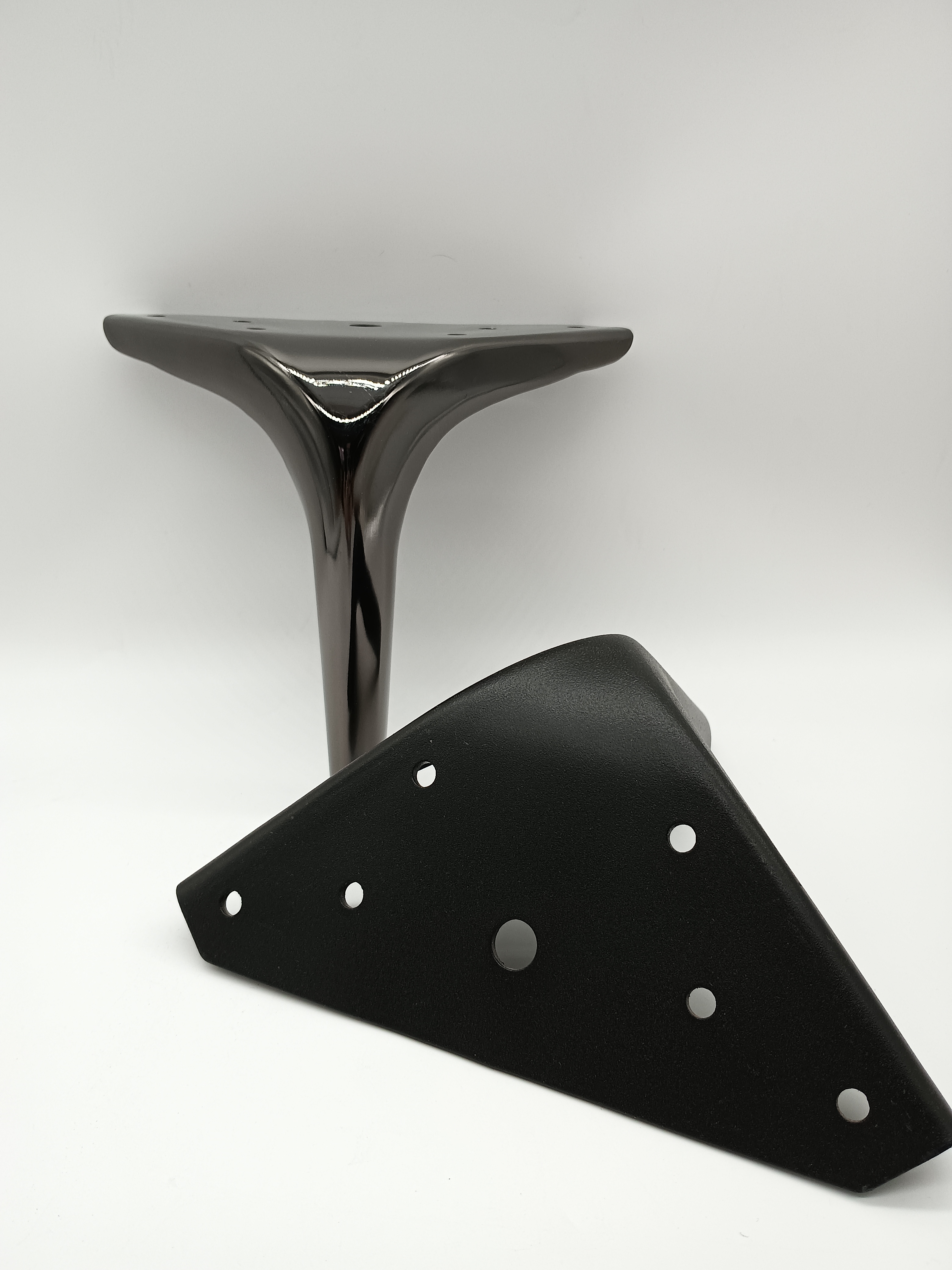 Factory Custom Metal Modern Tapered Y Shape Luxury Iron Sofa Legs